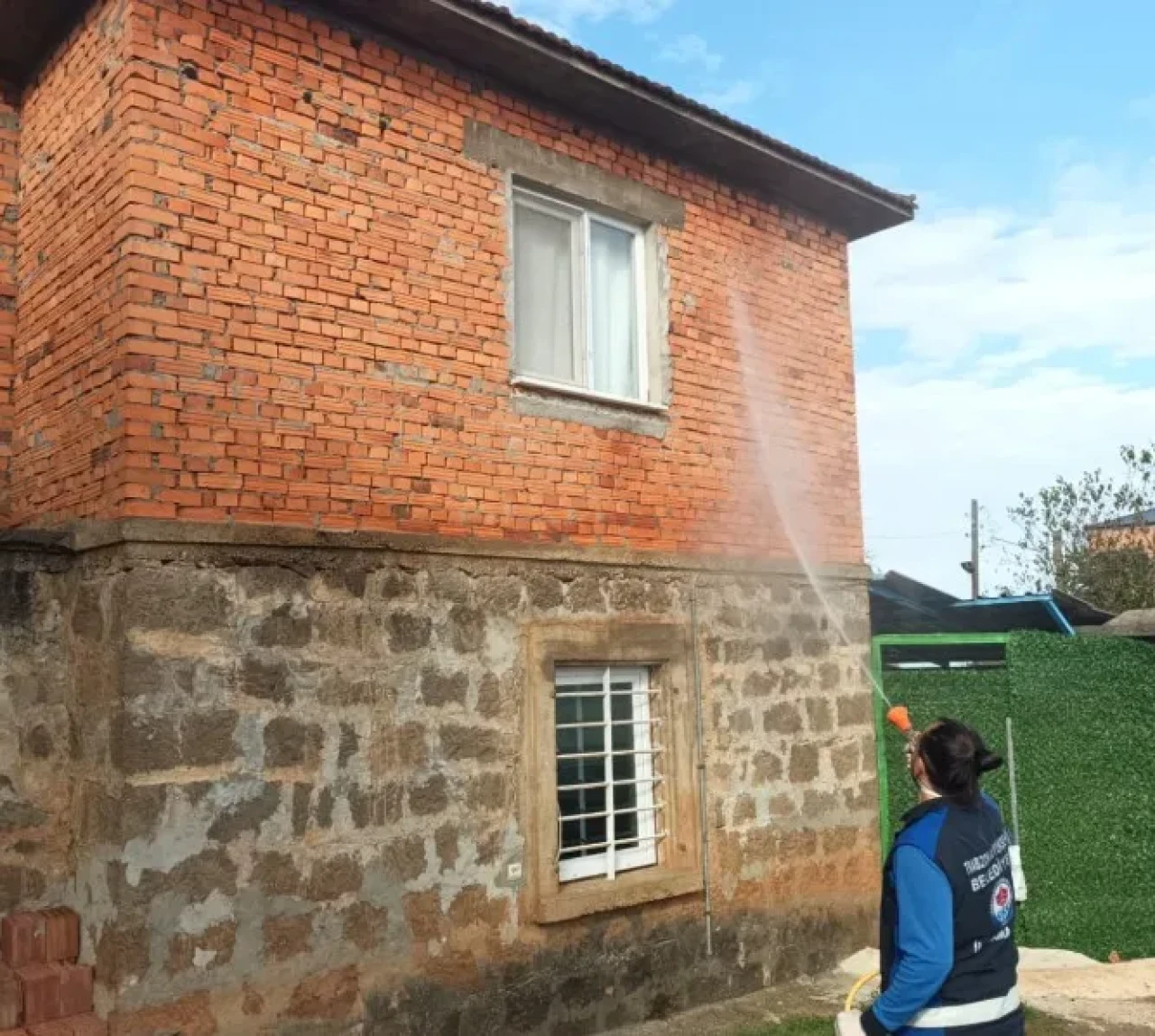 Trabzon'da kokarca mücadelesi sürüyor, vatandaşlar bilinçli olmaya davet edildi