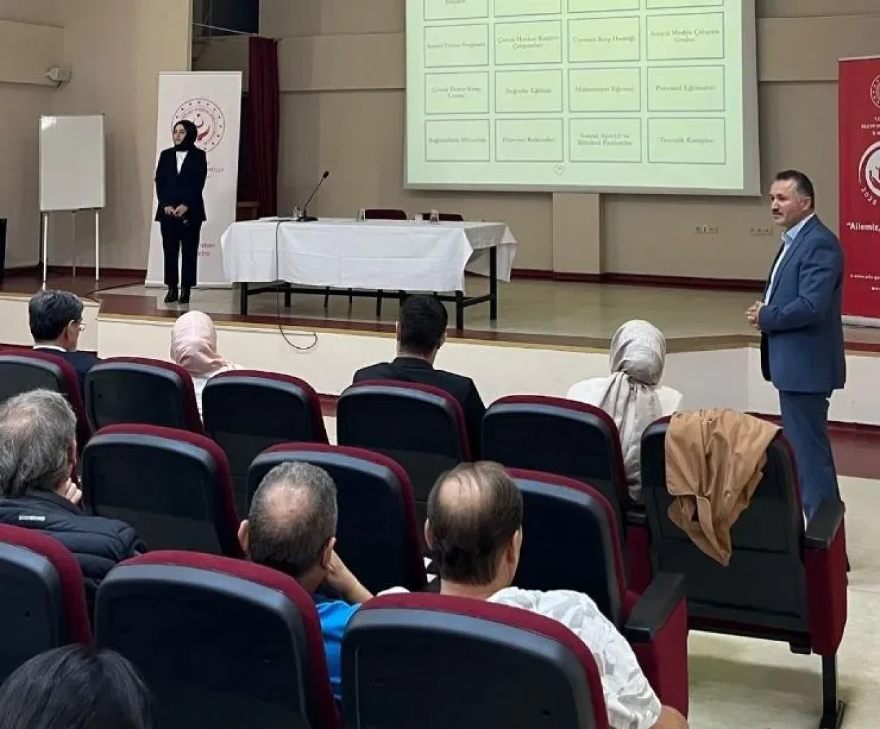 Trabzon'da Sosyal Hizmetler Eğitimi ile Hizmet Kalitesi Artırılıyor