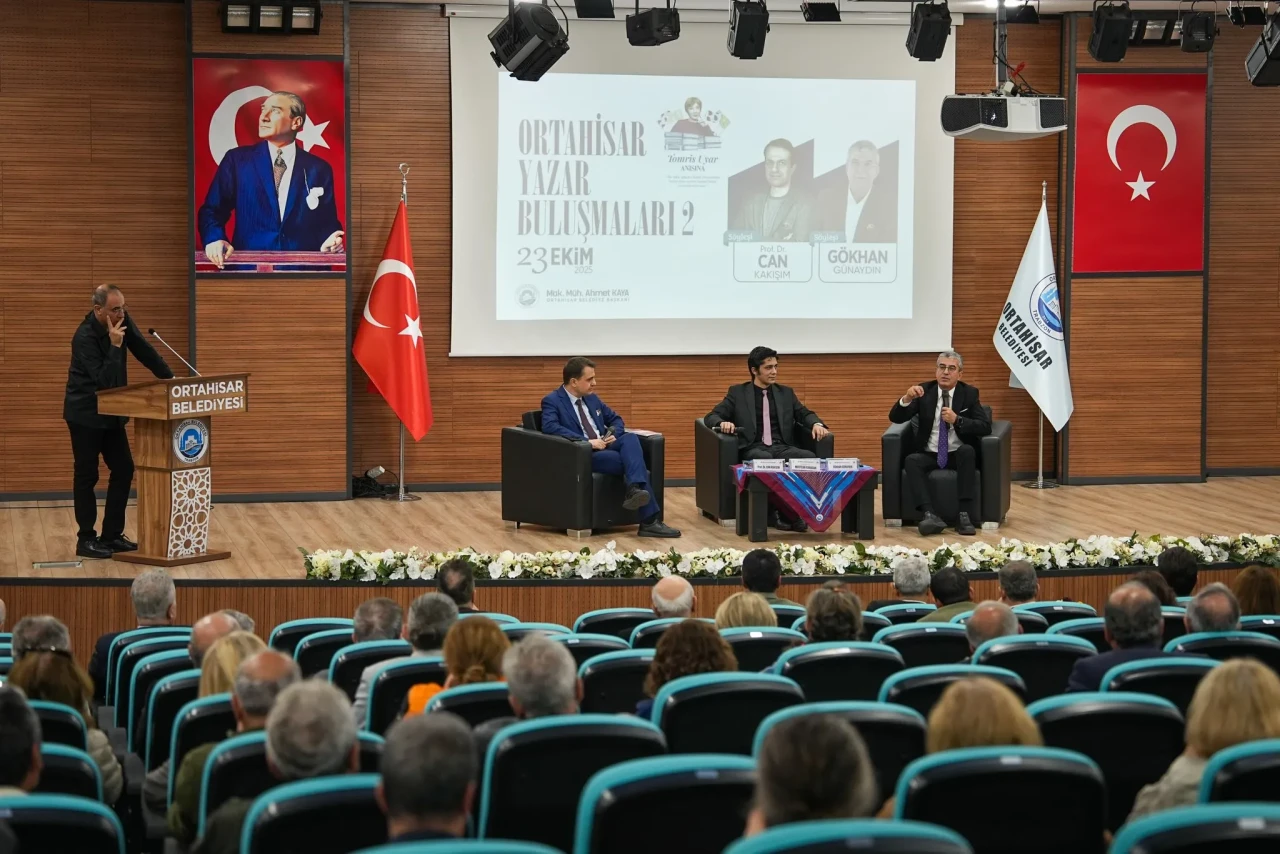 Ortahisar'da Yazar Buluşmaları: Bilim ve Edebiyatın Işığında Yeni Deneyimler