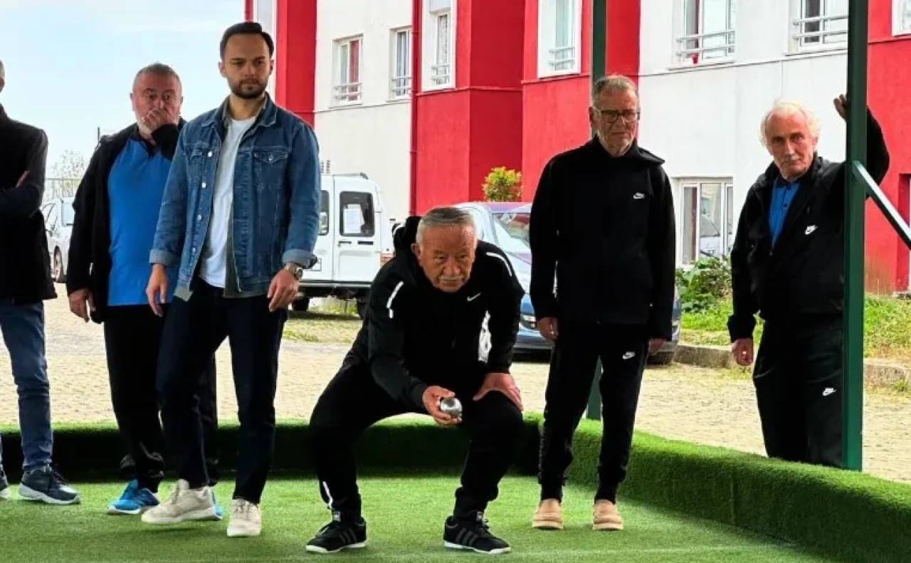 Huzurevleri arasında dostluk maçı: Sporun birleştirici gücü vurgulandı