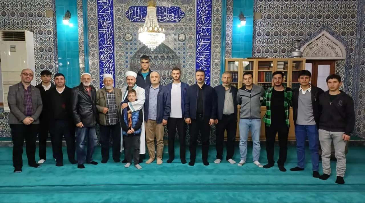 Akçaabat'ta Sabah Namazı Buluşmaları’nda Manevi Atmosfer Hâkim oldu