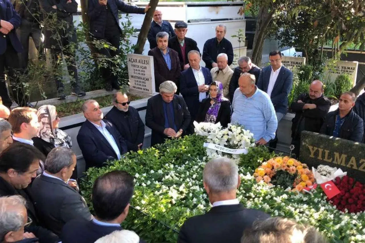 Mesut Yılmaz Vefatının 5. Yılında Kabri Başında Anılacak