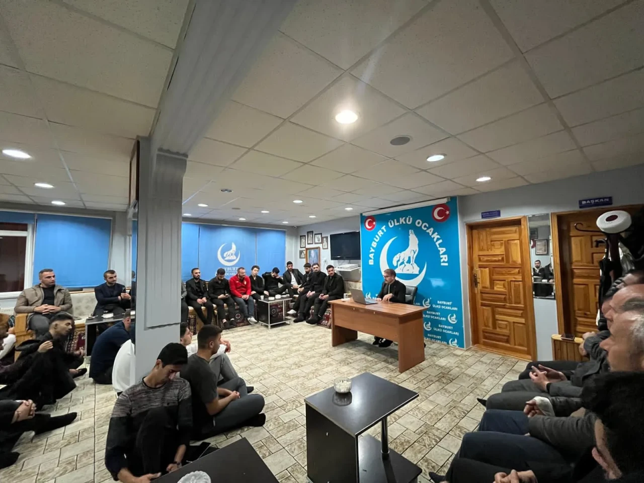 Bayburt'ta Yusuf Akçura semineri: Kimlik anlayışı ve milli değerler vurgulandı