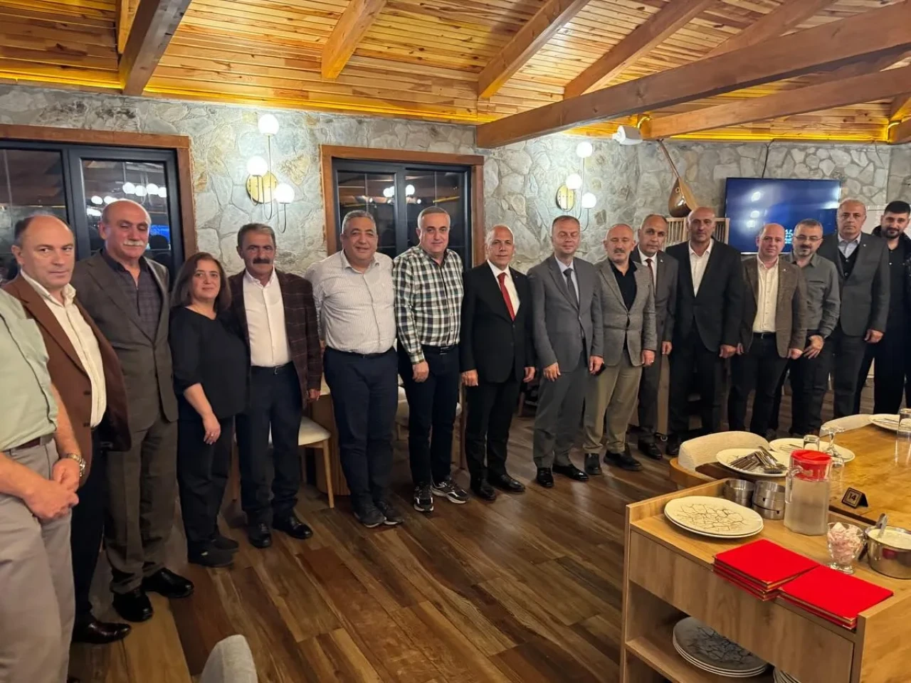 Artvin'de Çay Sezonu Değerlendirildi, Üreticilere Destek Vurgulandı