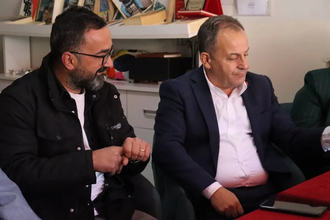 CHP Trabzon Düzköy'de yerel yönetim stratejilerini ele aldı, buluşmalar sürecek