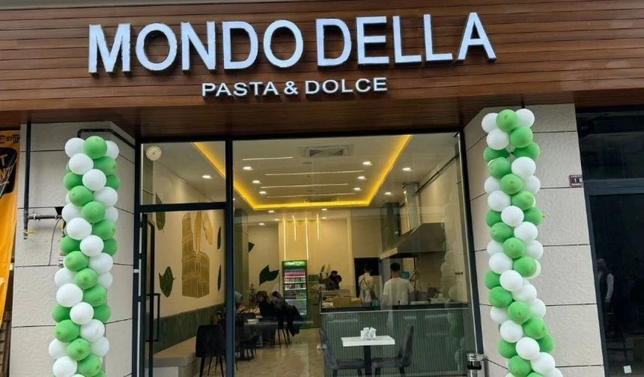 Mondo Della