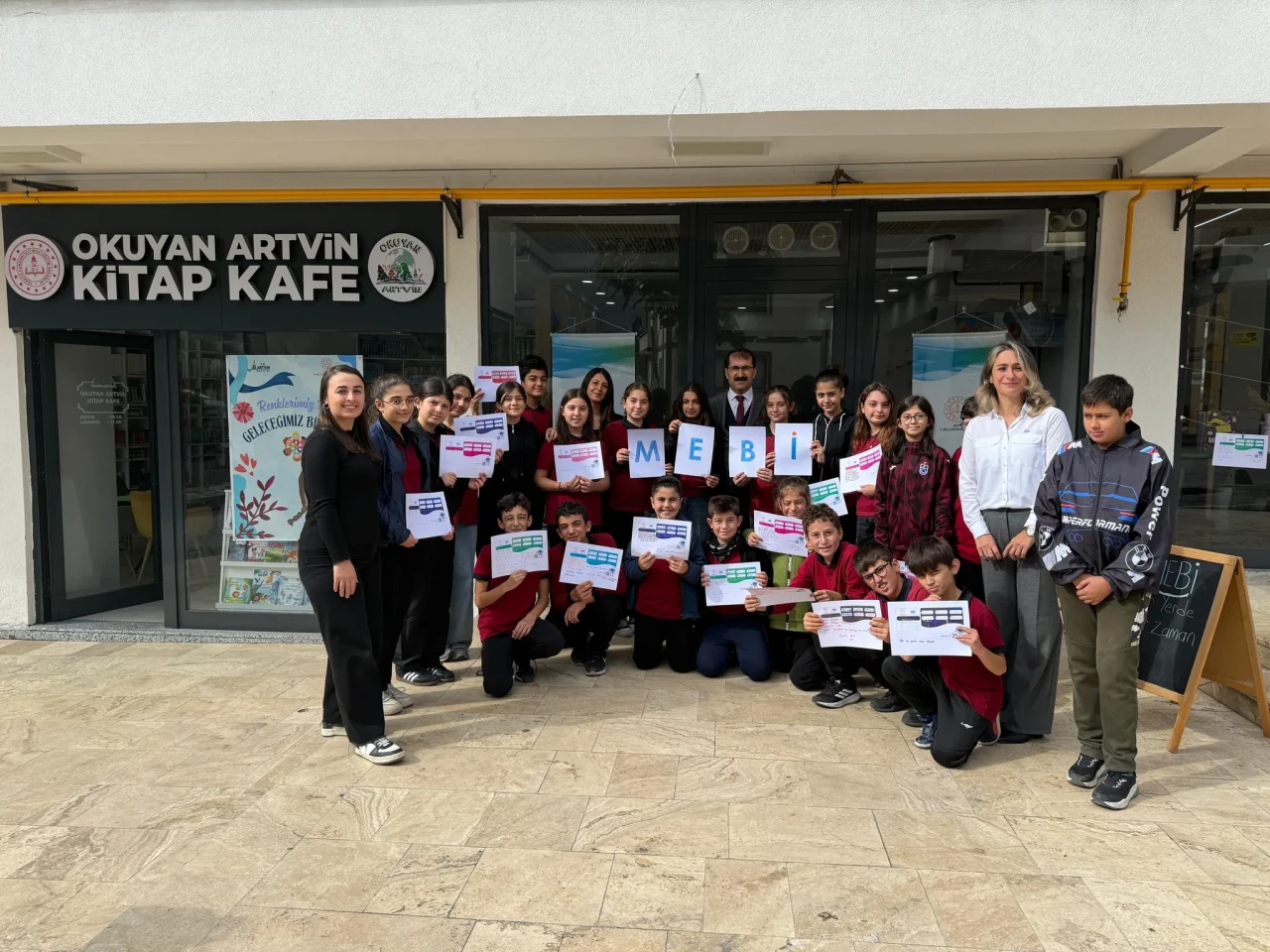 Artvin'de MEBİ Atölye Çalışmaları: Öğrenciler Dijital Eğitimi Deneyimledi