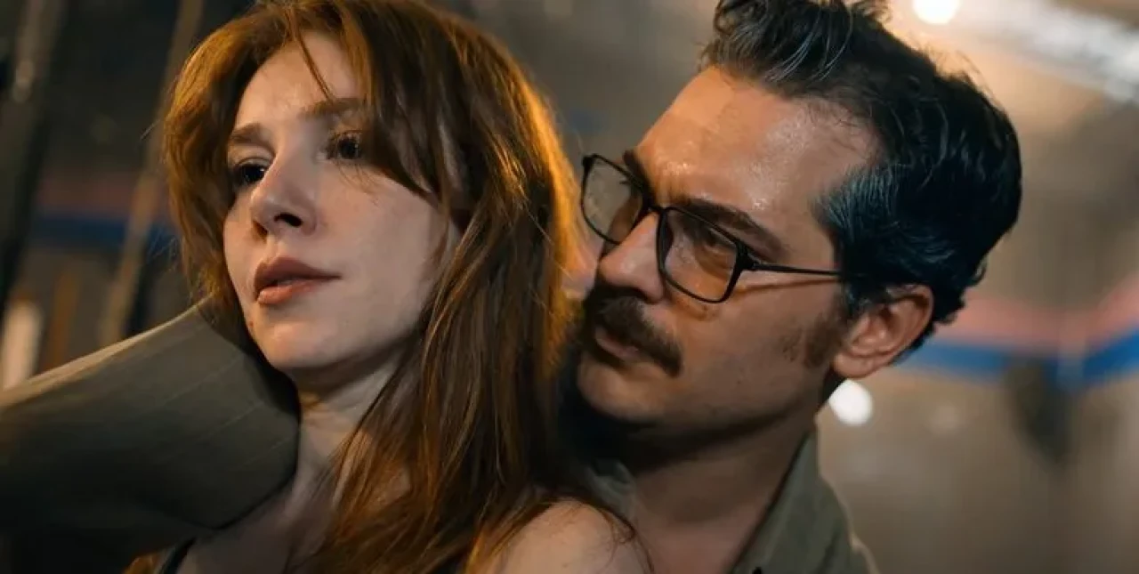 Uykucu Film Konusu ve Oyuncuları