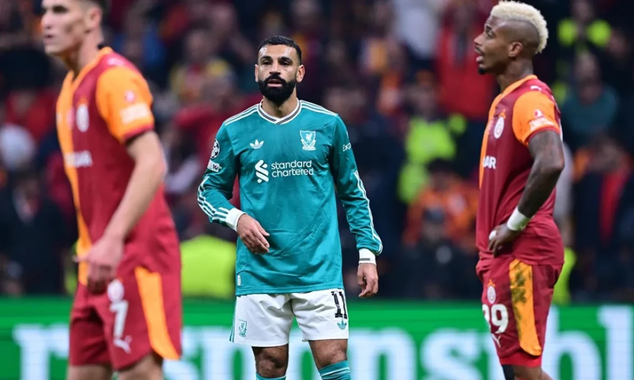 Galatasaray maçında daha fazla dayanamadı: Dünya, Salah'ın hareketini konuşuyor