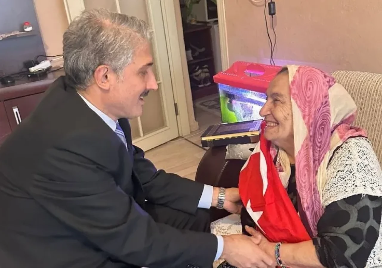 Trabzon'dan Şehit Ailelerine Ziyaret: Cevdet Keskin'in Annesi Onurlandırıldı