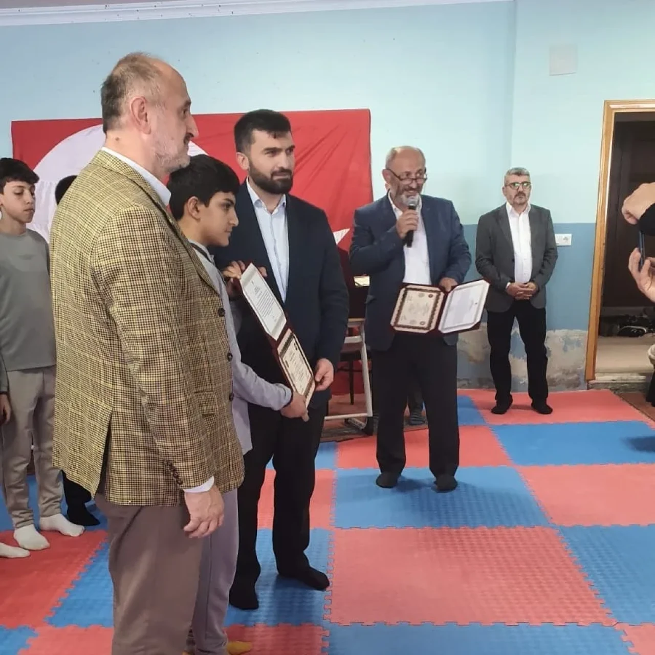 Arsin'de Hafızlık Başarıları İçin Ödül Töreni Düzenlendi