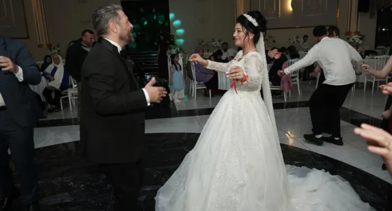Volkan Glatt, Rize'de horonlarla renkli bir düğünle evlendi!