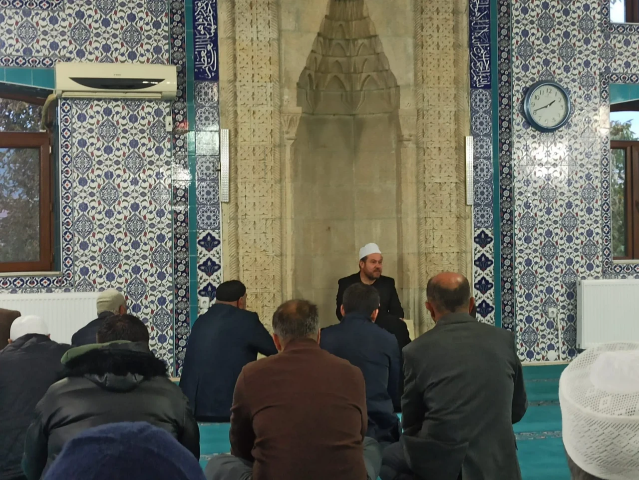 Oltu'da Sabah Namazı Buluşmaları’nda Birlik ve Manevi Diriliş Vurgusu