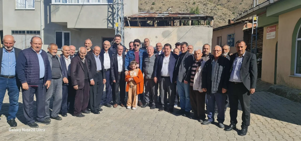Başkan Coşkun, Kirazlı Mahallesi'nde kahvaltıda vatandaşlarla buluştu