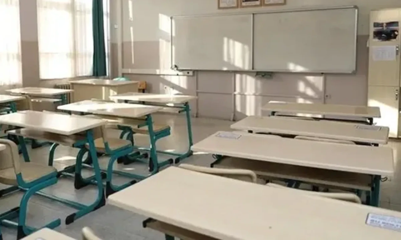 Yalova 3 Ekim okullar tatil mi? Cuma Yalova'da okullara deprem tatili var mı?