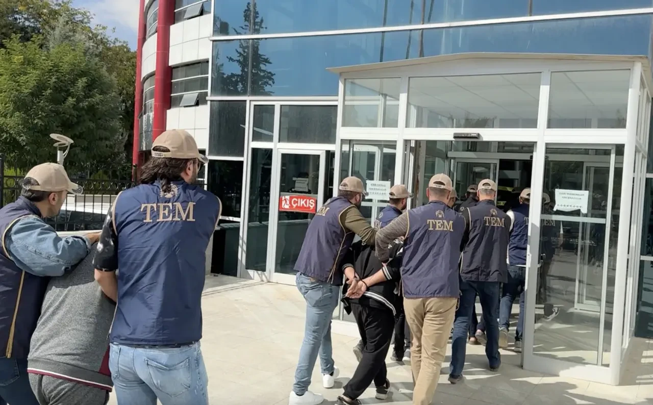 Adıyaman'da DEAŞ'a Yönelik Operasyonda 5 Şüpheli Gözaltına Alındı!