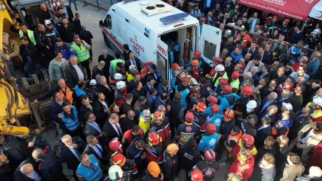 Gebze'de 6 Katlı Bina Çöktü: Sebepler ve Olası Sonuçlar Araştırılıyor!