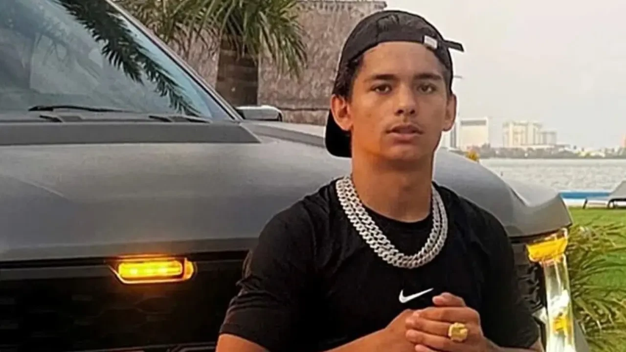 Genç Boksör, Efsanevi Babasının İzinden Giderken Trajik Bir Şekilde Hayatını Kaybetti