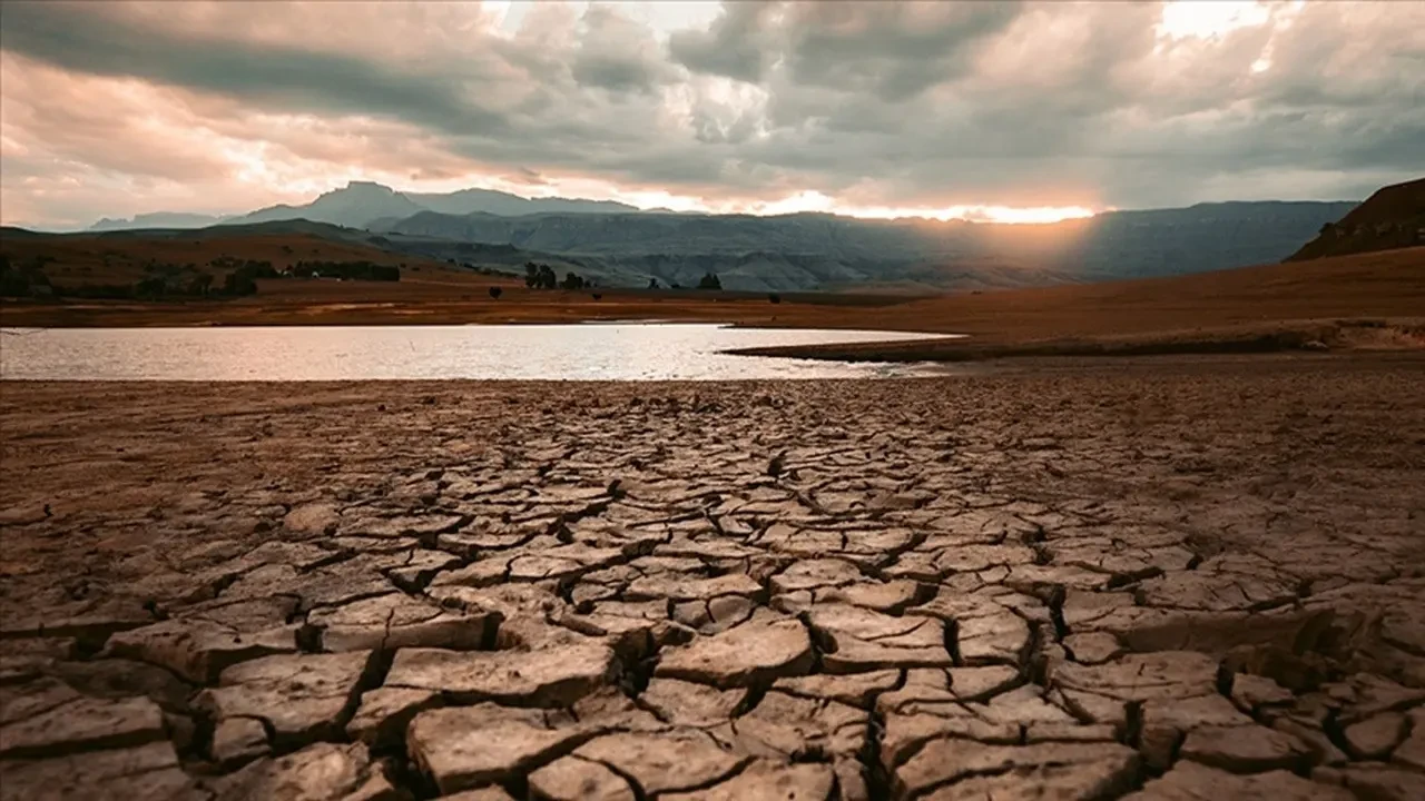 Türkiye’de Tarihi Kuraklık: Son Üç Ayda Yağışlar 10 Yıllık Ortalamanın Yüzde 10 Üstüne Çıktı!