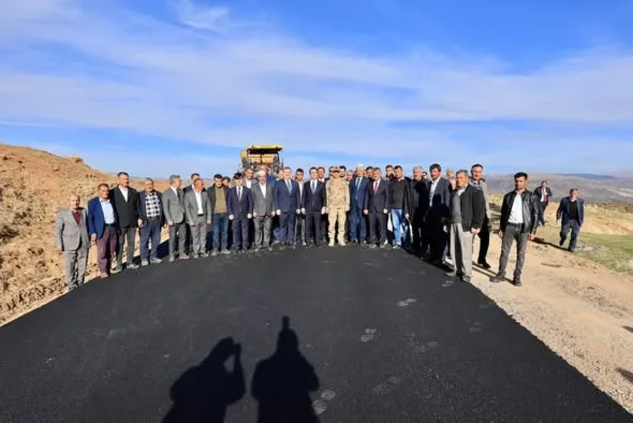 Vali Ahmet Karakaya, Mutki Köylerindeki Yatırımları İnceledi