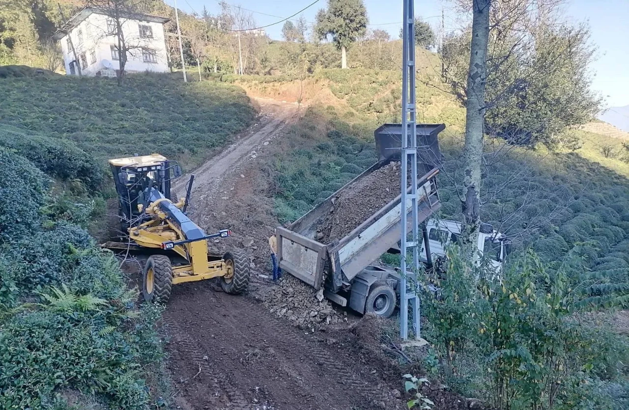 Rize köy yolları için asfalt ve bakım çalışmaları başladı