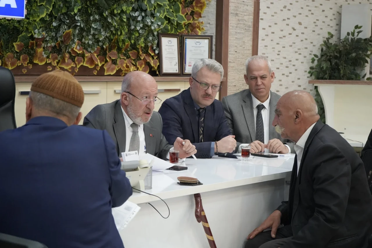 Erzurum'da Halk Günü'nde vatandaşların talepleri dinlendi, iş birliği vurgulandı