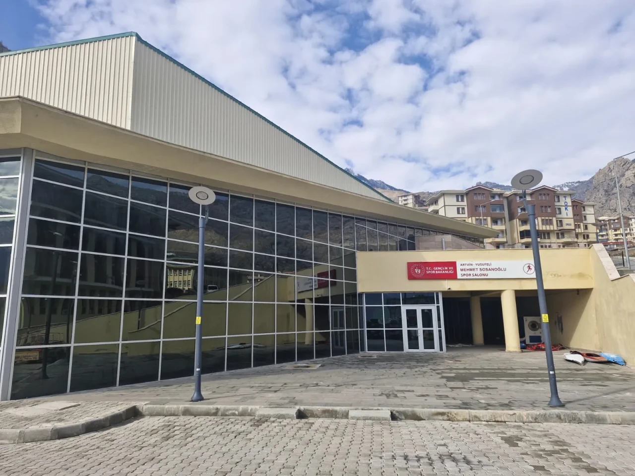 Artvin'de Öğretmenler Günü için masa tenisi ve voleybol etkinliği düzenleniyor