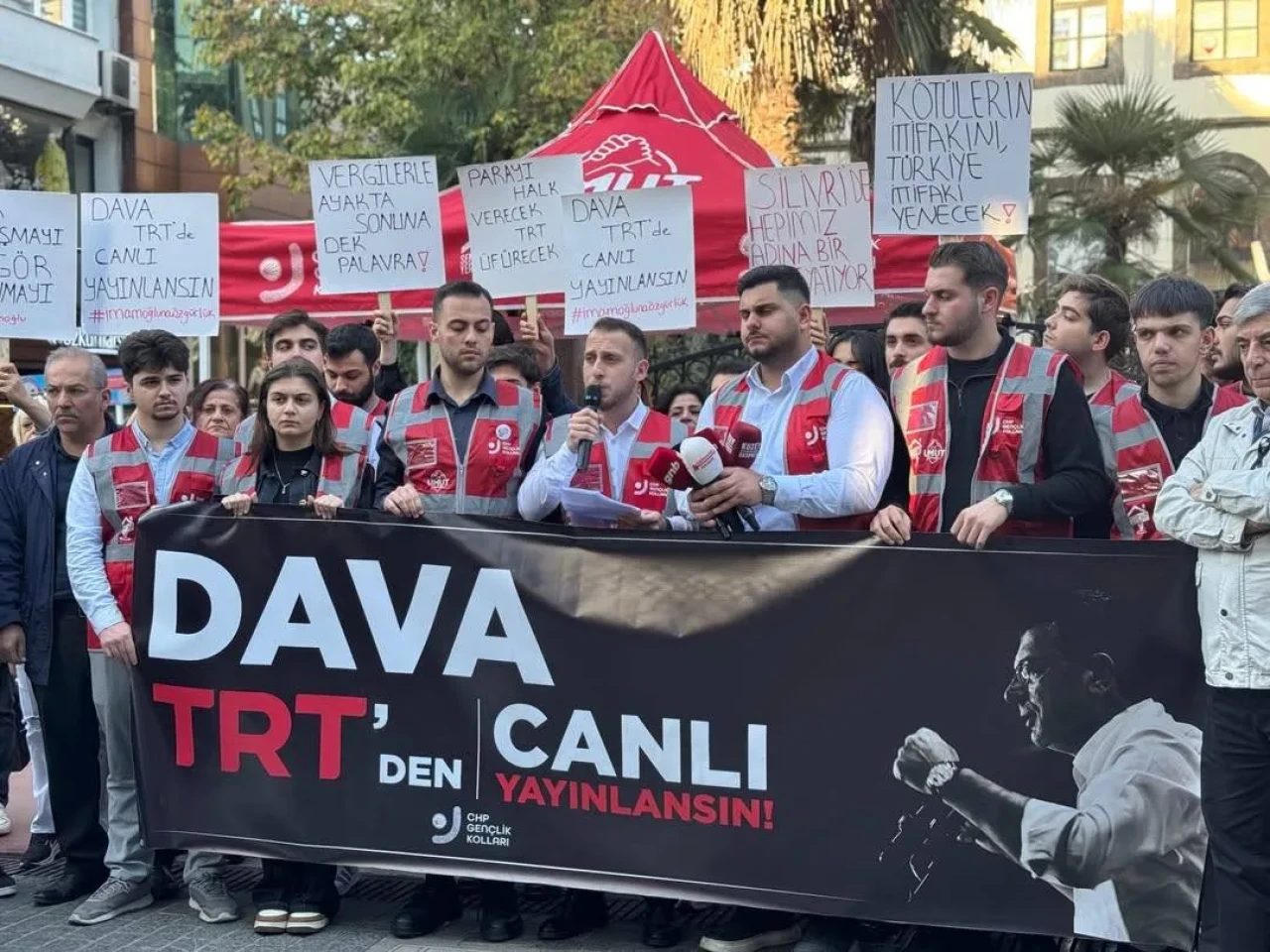 CHP, İmamoğlu davasının TRT'den canlı yayınlanmasını istiyor