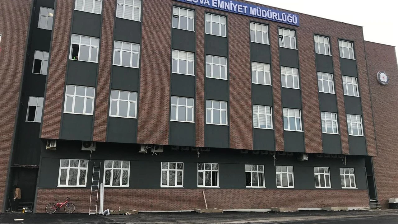 Yalova İl Emniyet Genel Müdürlüğü iletişim bilgileri: Yalova İl Emniyet Genel Müdürlüğü telefonu kaç? Adresi ne?