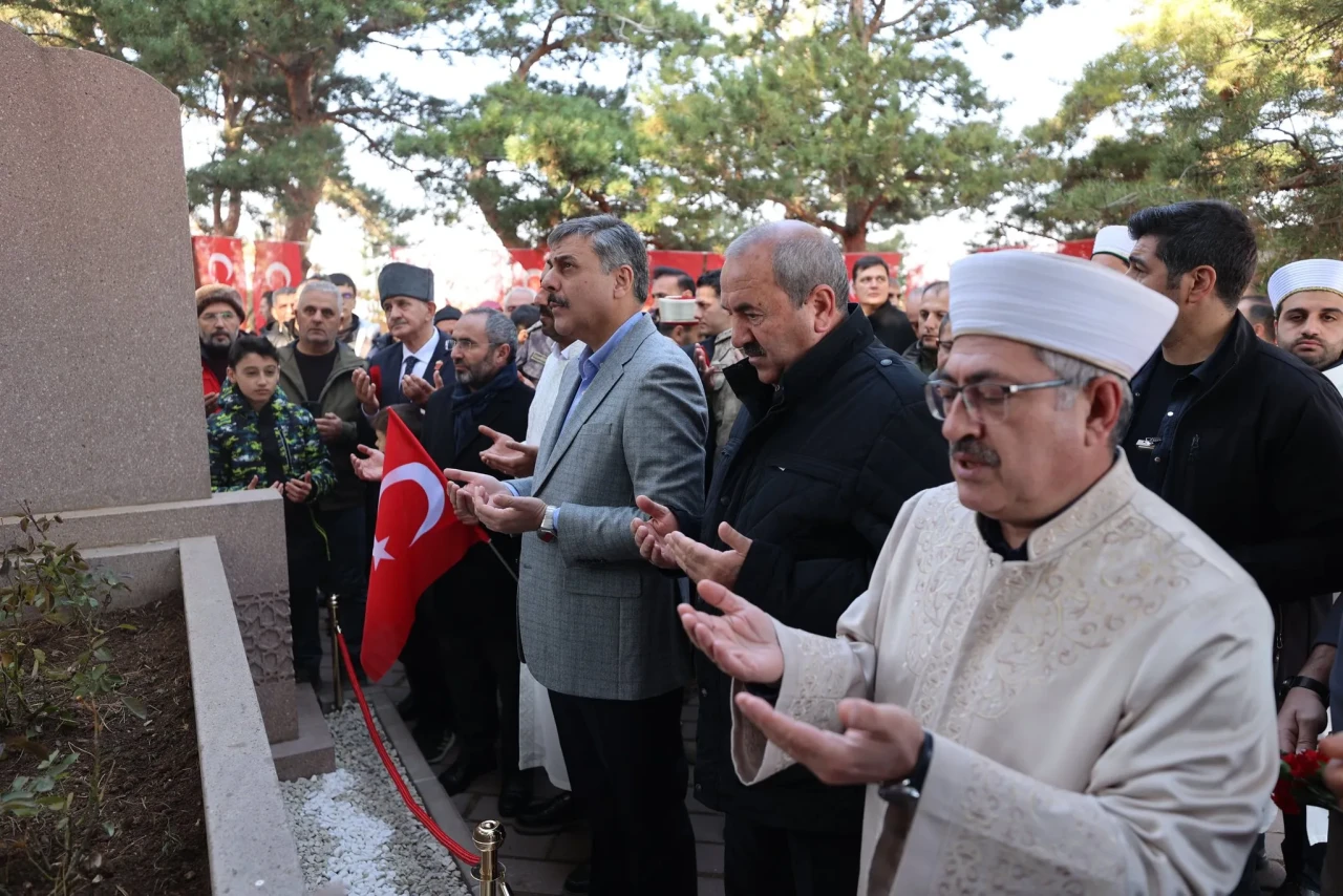 Aziziye Zaferi'nde Erzurum'un Kahramanlık Geleneği Yeniden Hatırlandı