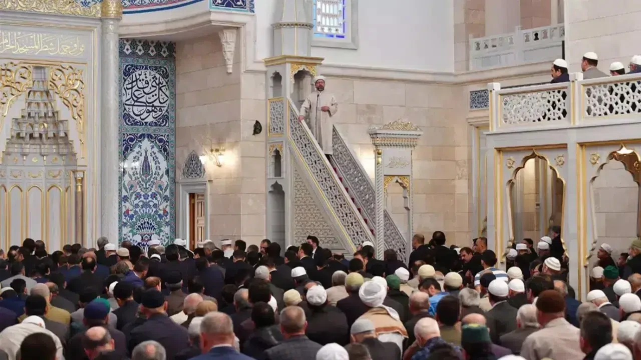 21 Kasım 2025 Cuma Hutbesi: Şiddetin Çaresi Merhamet Eğitimi