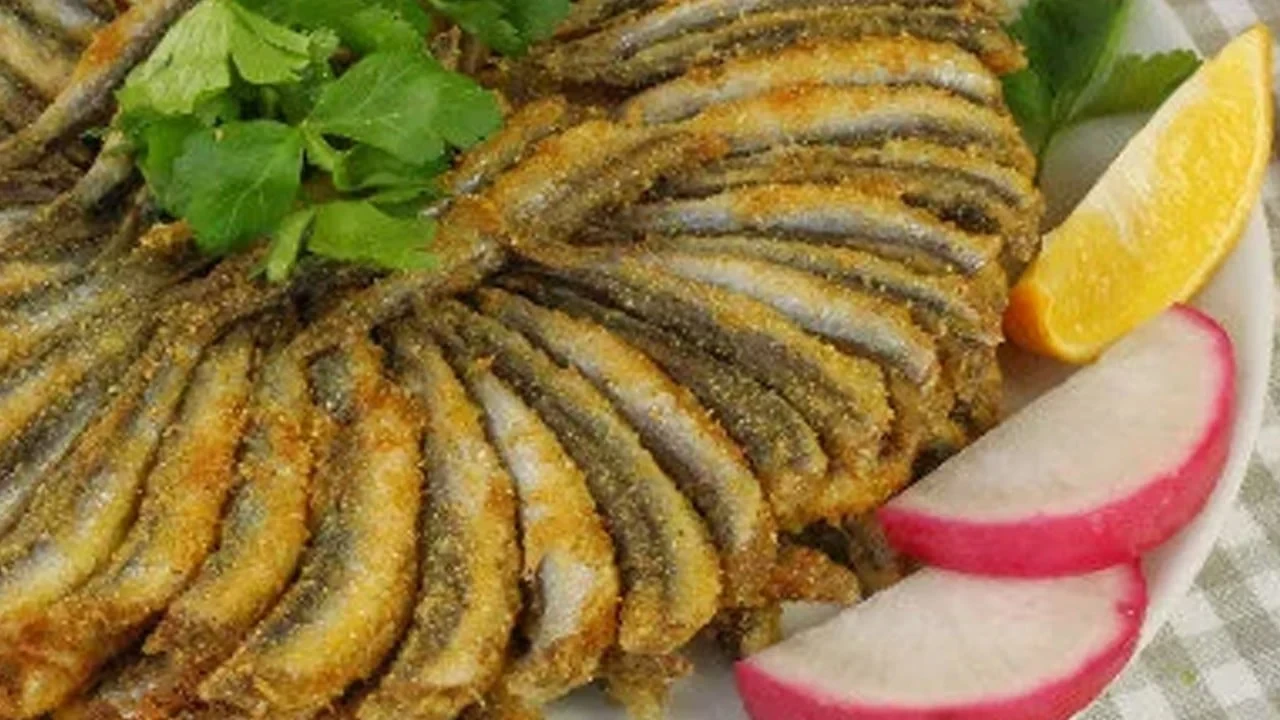 Hamsi Tava Tarifi: İndirim Fırsatını Değerlendirin, Lezzetli Bir Sofra Hazırlayın!