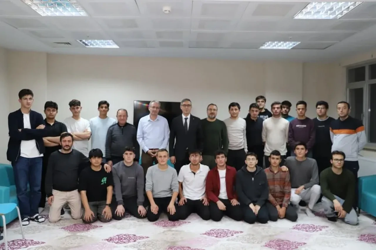 Bayburt'ta YKS Hazırlık Kampında Öğrencilere Motivasyon Desteği