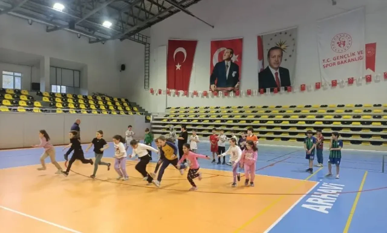 Arhavi'de Genç Yeteneklere Yetenek Taraması Sürekli Devam Ediyor