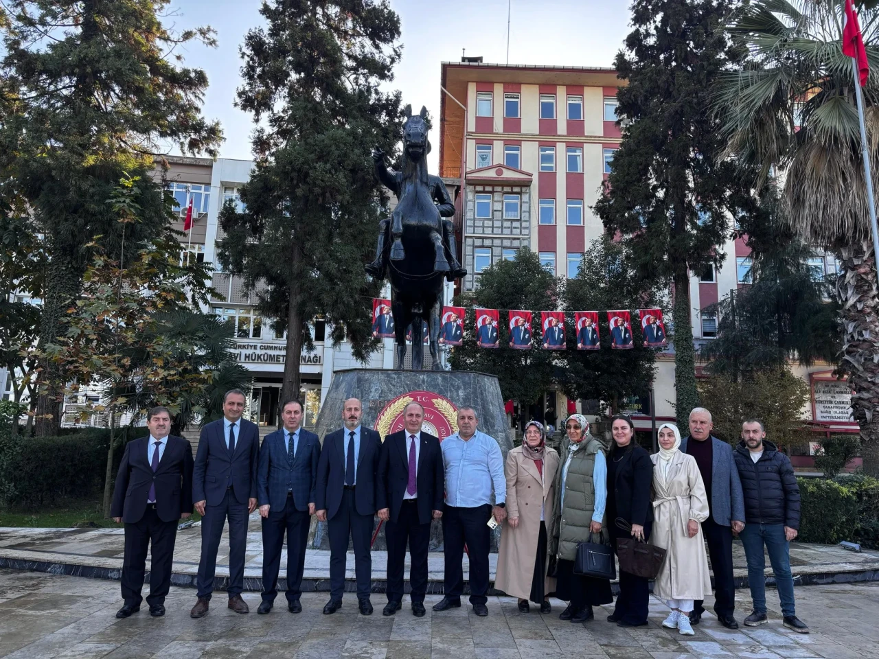 Öğretmenler Günü'nde Maksut Çorbacı'dan anlamlı mesaj: Öğretmenlerin değeri asla ödenemez!