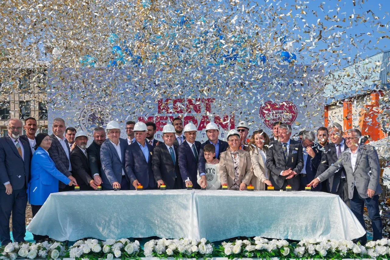 Yomra'da Kent Meydanı'nın Temeli Atıldı, Sosyal Yaşam Zenginleşiyor