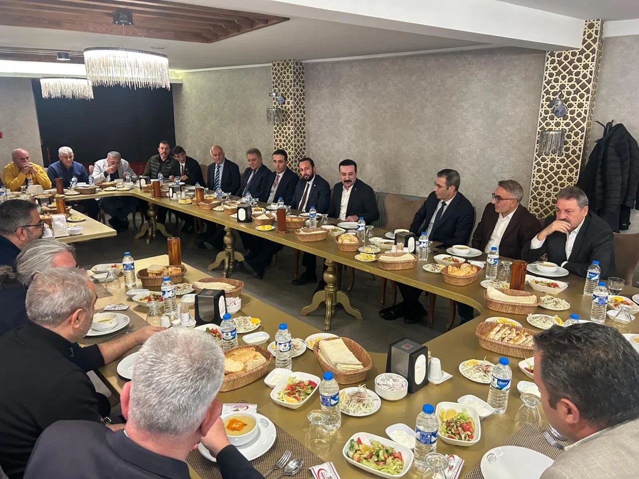 Tortum-Uzundere için Yatırım Fırsatları Toplantısı Yapıldı, Ekonomik Kalkınma Hedefleniyor