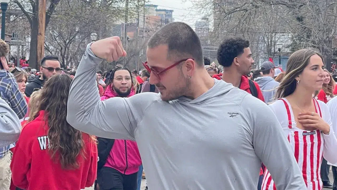 Eylül Öztürk’ün Yeni Sevgilisi Kim? Deniz Ozsoy Kimdir, Kaç Yaşında, Nereli ve Ne İş Yapıyor?