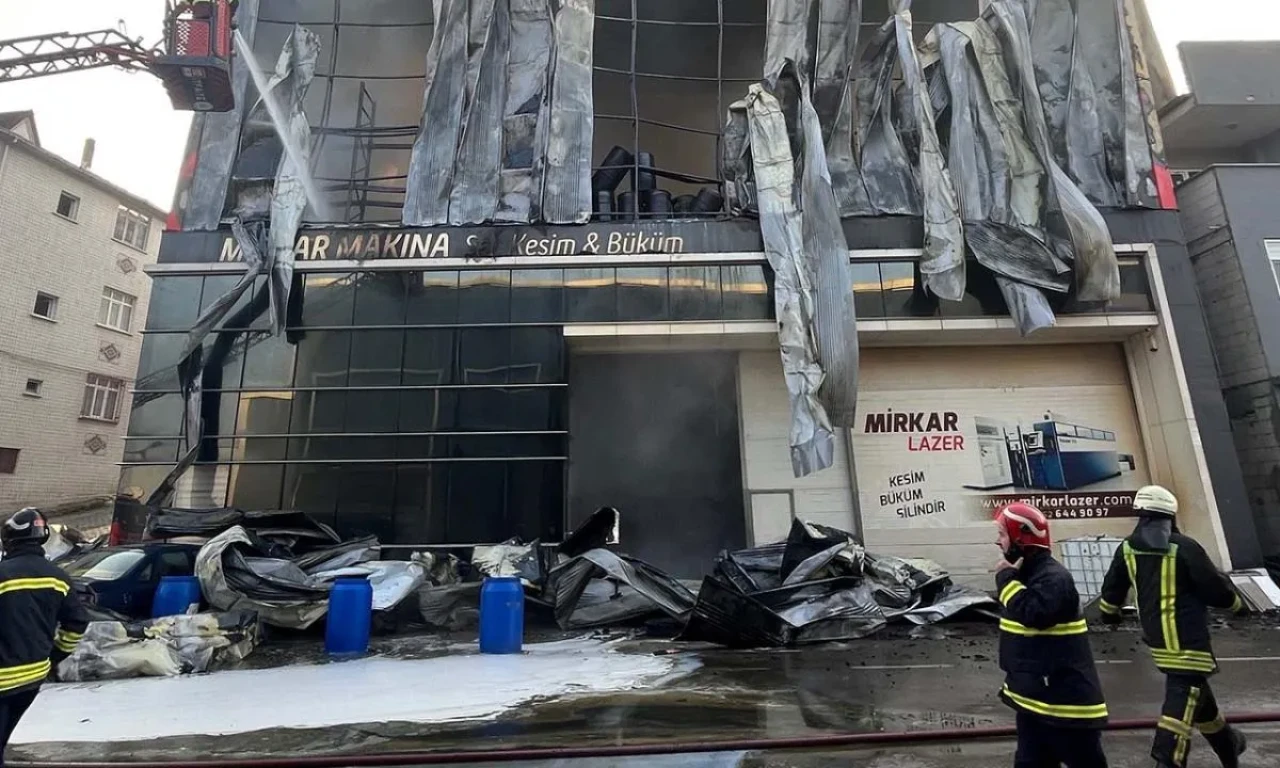 İşçi Cansu Esatoğlu kimdir?