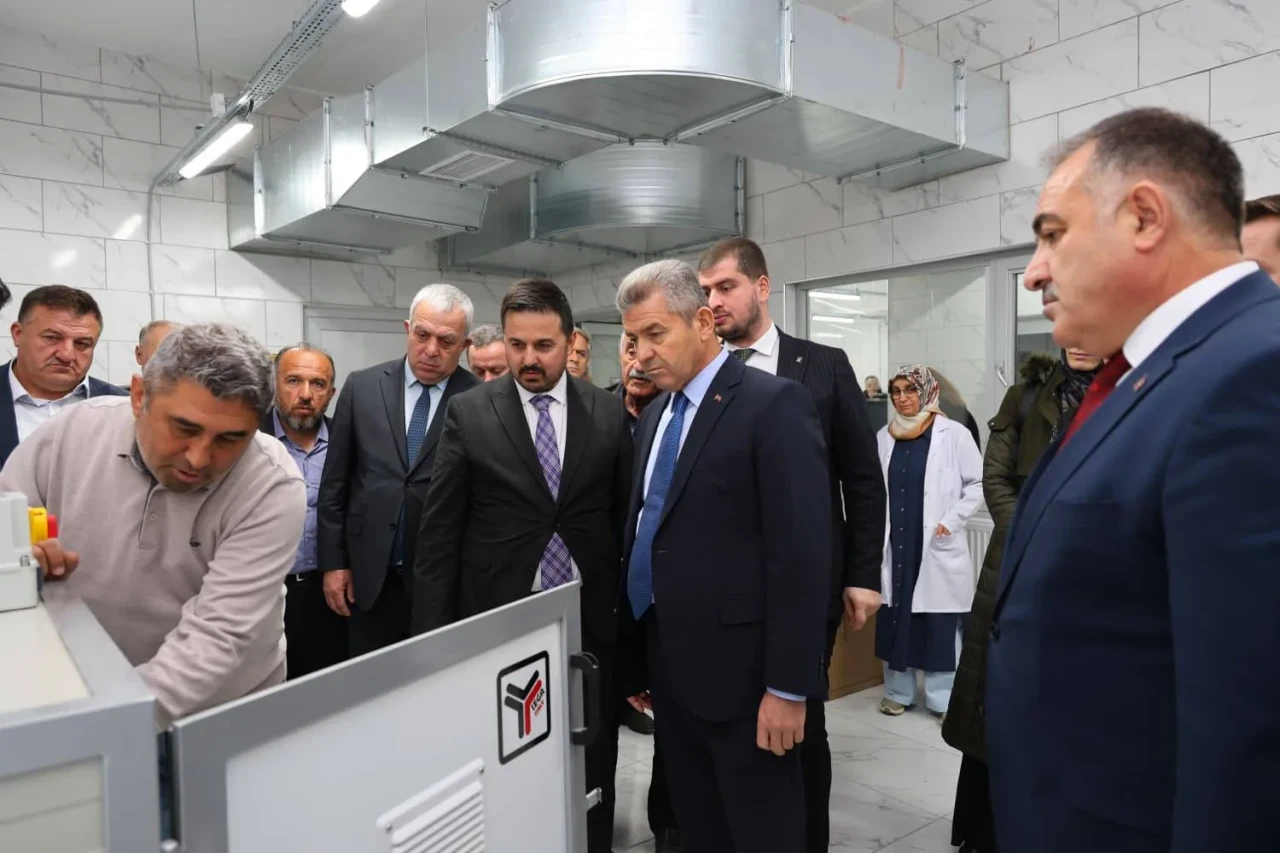 Artvin’de Bal Dolum ve Paketleme Tesisi Açılışa Hazırlanıyor