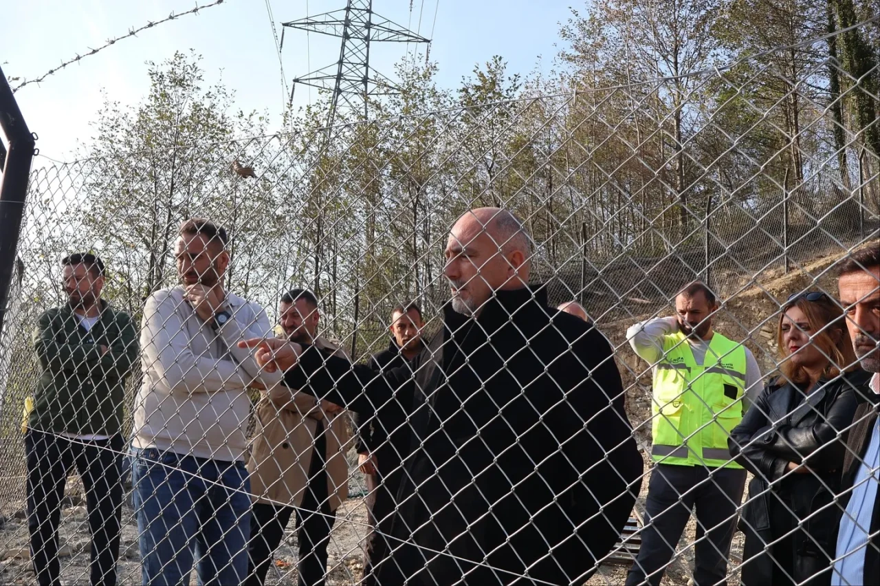 Hopa’da Sokak Hayvanları İçin Barınak Çalışmalarında Sona Yaklaşılıyor