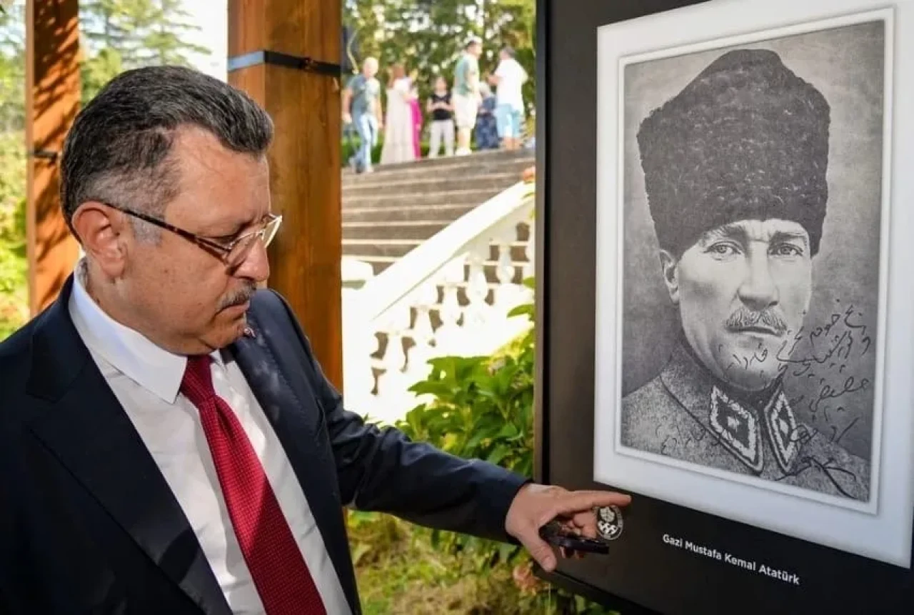 Atatürk'ü Anma Günü'nde Başkan Genç'ten vatan ve birlik vurgusu