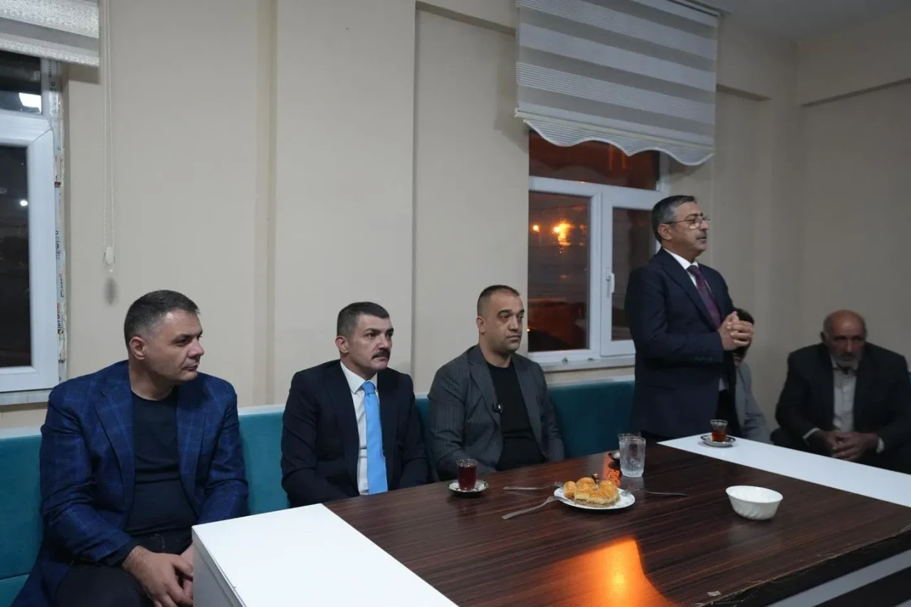 MHP Erzurum, Söğütlü Mahallesi'nde Halkla Buluşma Etkinliği Düzenledi!