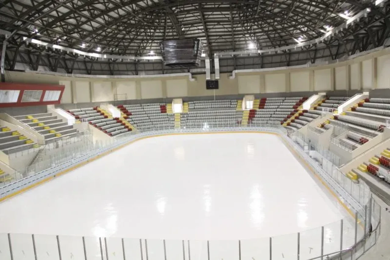 Gençler Buzda Dengeyi Buldu: Pasinler Gençlik Merkezi'nde Heyecan Dolu Etkinlik