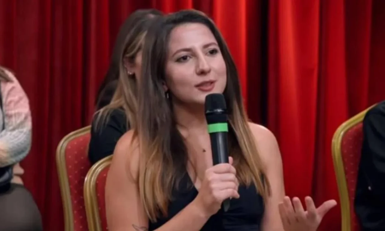 Konuşanlar Nisa kimdir? Yaz Shot Extra Nisa Instagram hesabı hangisi?