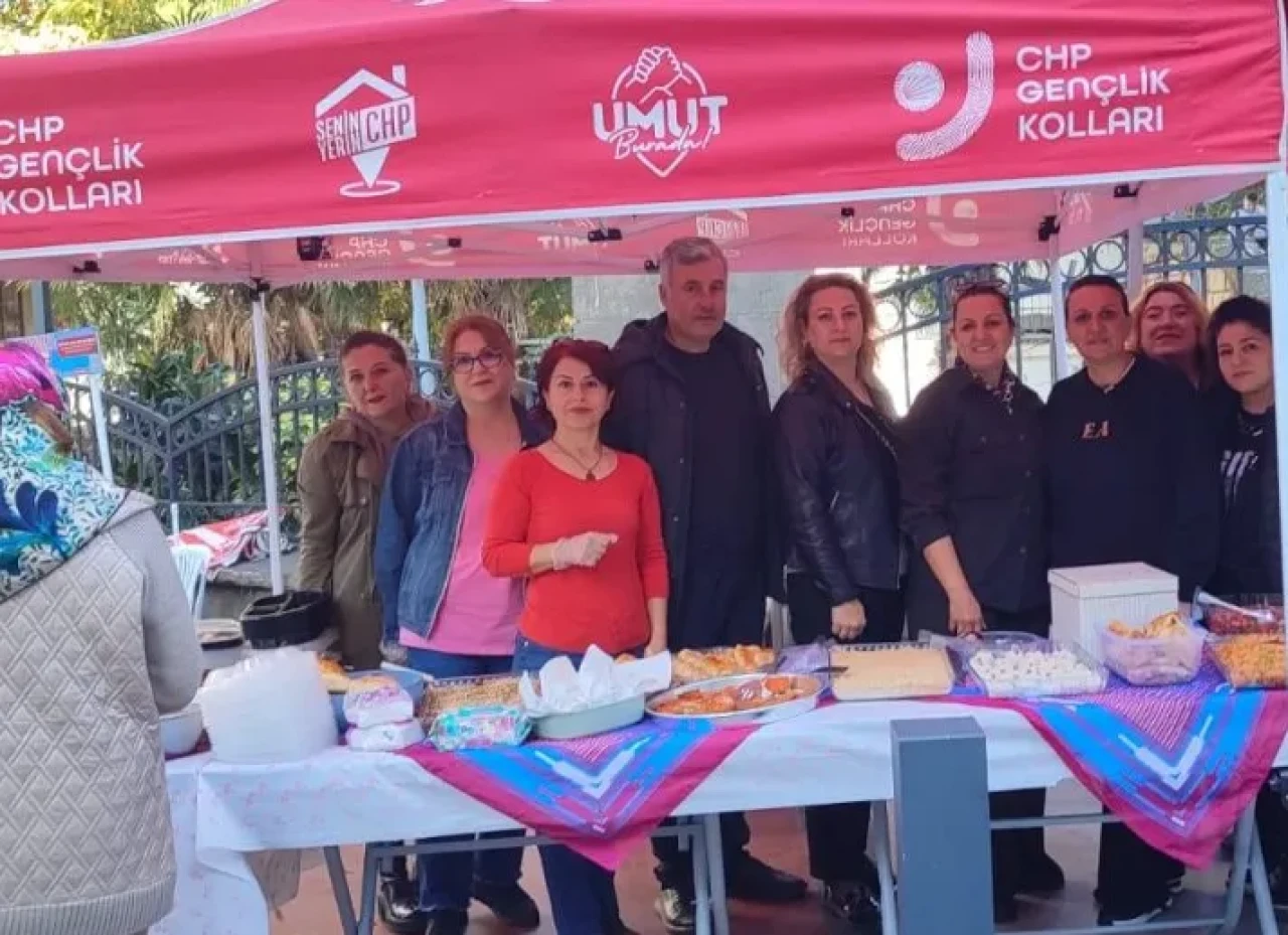 CHP Trabzon Kadın Kolları'ndan kermesle dayanışma örneği
