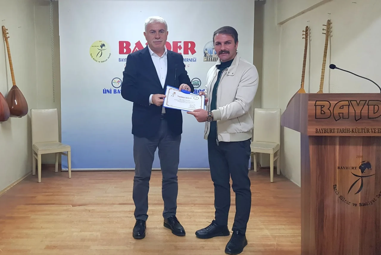 Bayburt'ta Kültür Sohbetleri: Başkan Memiş'ten BAYDER'e Övgü ve Destek Mesajı