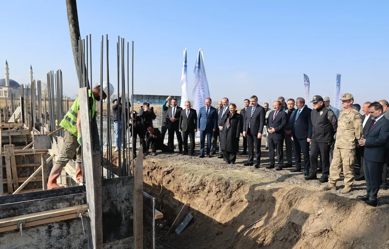 Erzurum Teknik Üniversitesi’nde Yeni Eğitim Binasının Temeli Atıldı