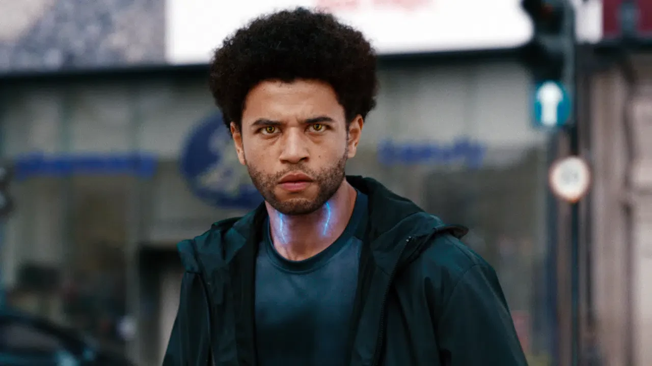 Netflix'te Yayınlanan En İyi 10 Süper Kahraman Dizisi ve Filmi