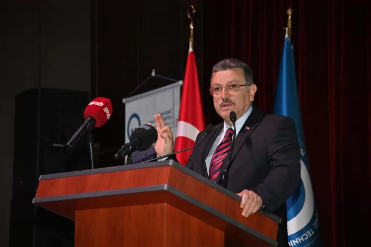 Gençler ülke için en büyük güç vurgusu: Kariyer Fuarı'nda çağrıda bulunuldu